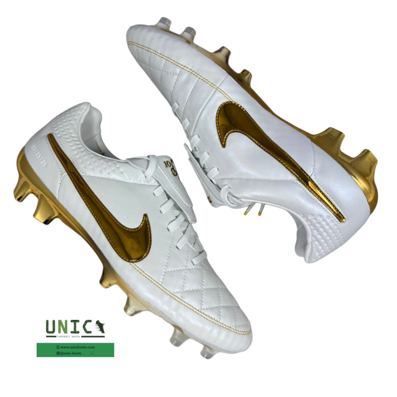NIKE TIEMPO LEGEND 10 Ronaldinho FG ELITE